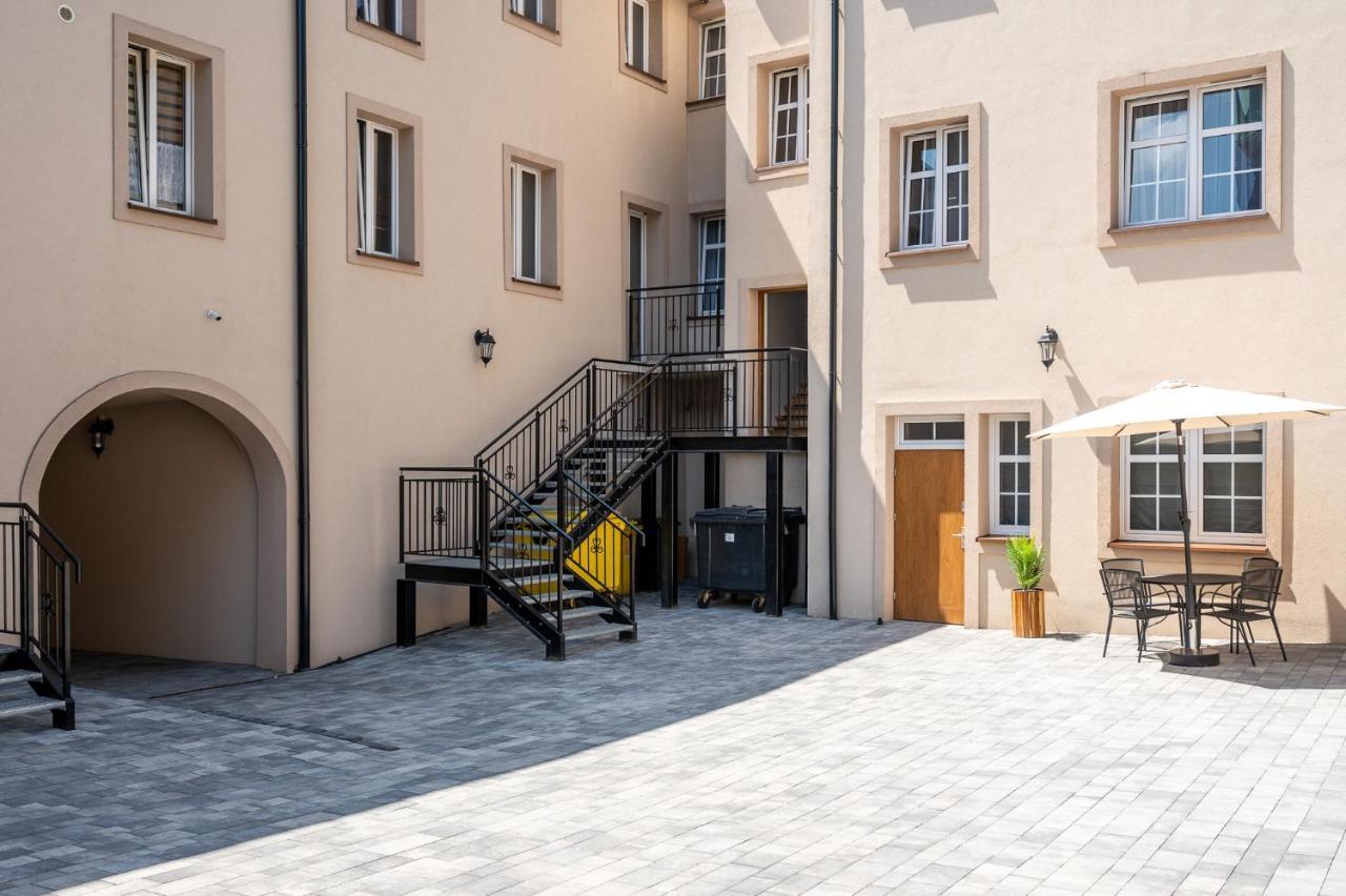 Central Platinum Apartments 18 Рибник Екстериор снимка